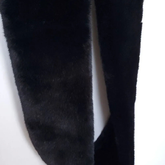 Max Studio Faux Fur Infinity Scarf Black Shearling Circle Loop Cowl Neck Warmer - Picture 5 of 7